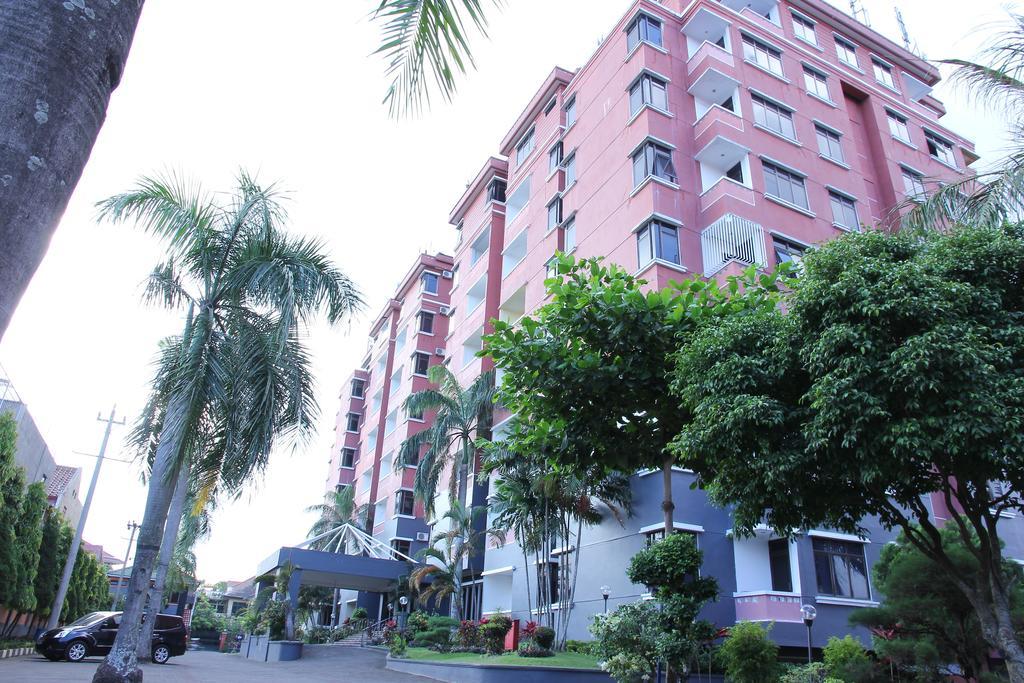 Aparthotel Sejahtera Family &